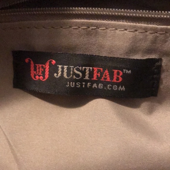 Red Hobo Shoulder Bag - Picture 4 of 8